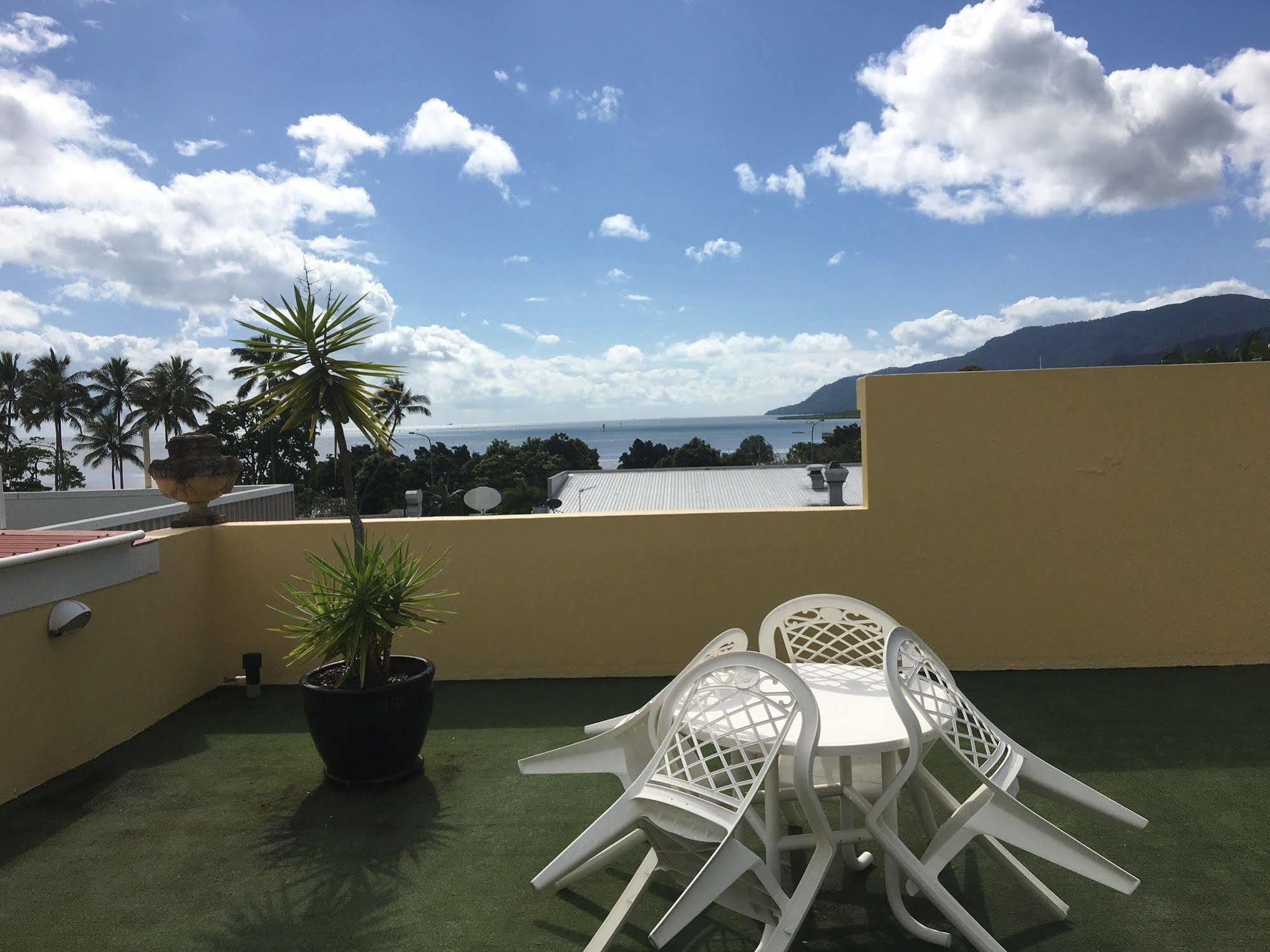 Il Palazzo Holiday Apartments Cairns Luaran gambar